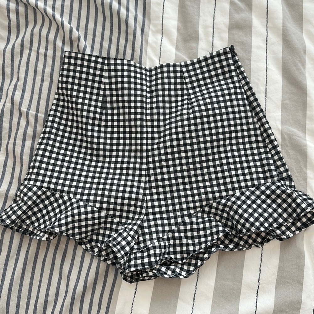 ZARA GINGHAM SHORTS